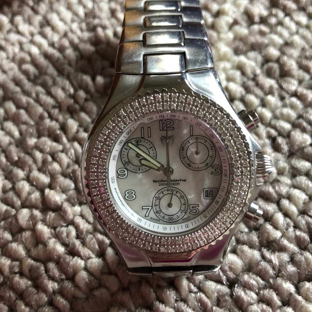 Techno marine diamond watch